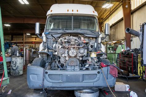 2001 kenworth w900l fuel primer pump and bleed screw|Common Repairs For The Kenworth W900 And How To Address .